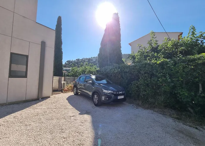 La Fossette - T2 Avec Terrasse, Parking Et Wifi Lejlighed Le Lavandou
