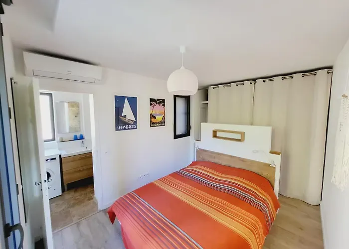 La Fossette - T2 Avec Terrasse, Parking Et Wifi Ле-Лаванду